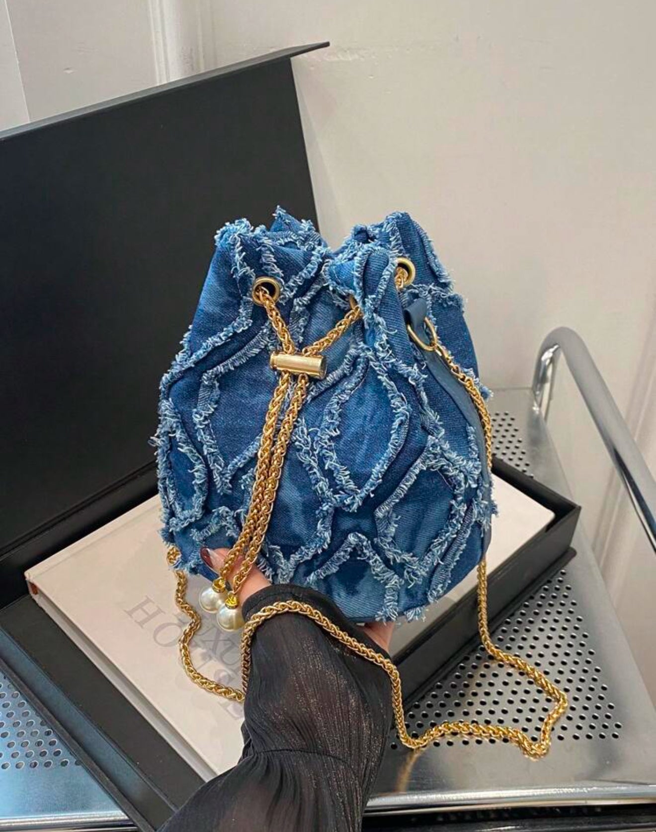 Diamond Shape Bucket Bag