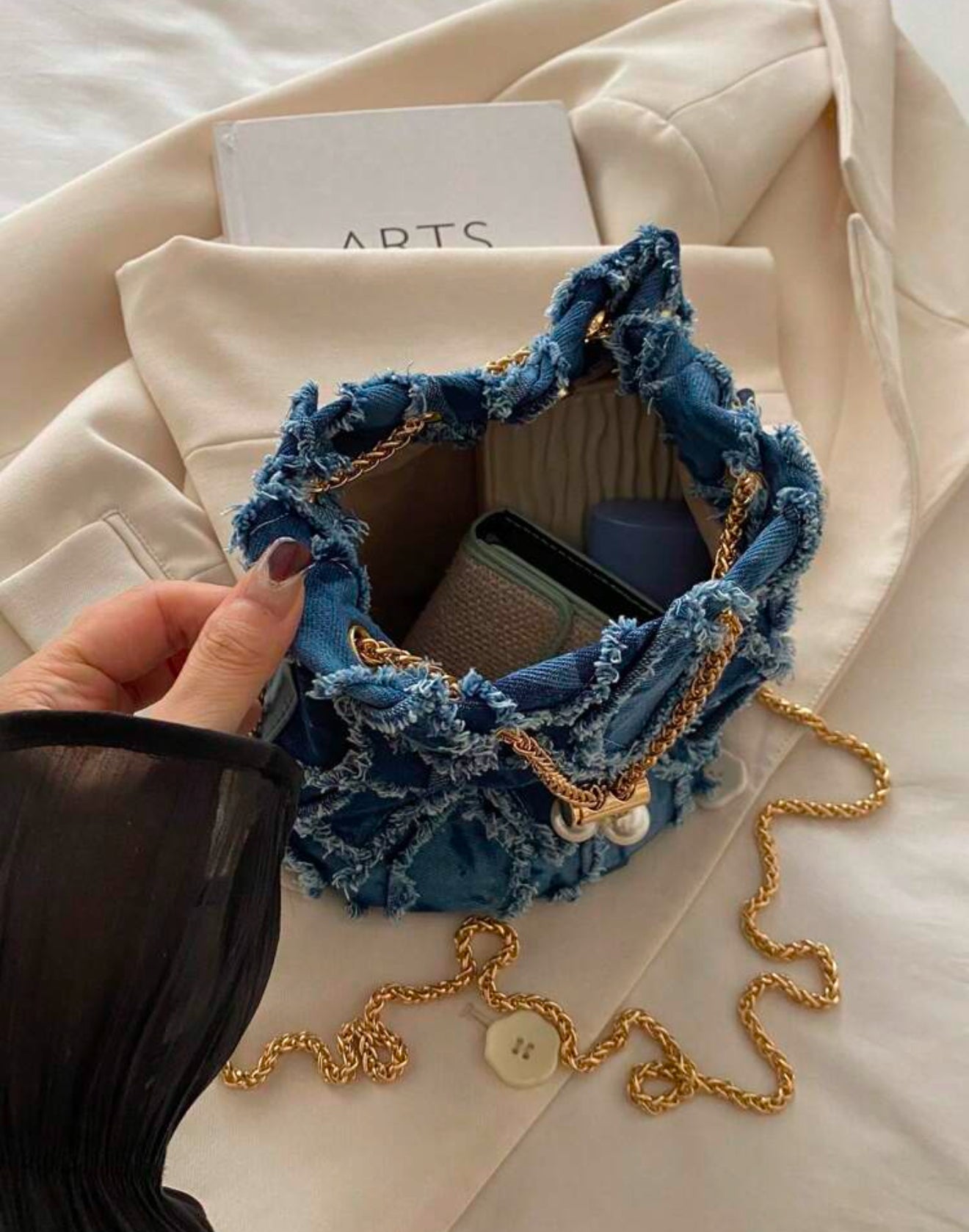 Diamond Shape Bucket Bag